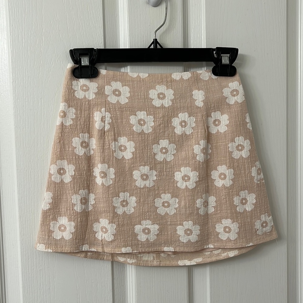 Princess Polly Cream & White Floral Skirt